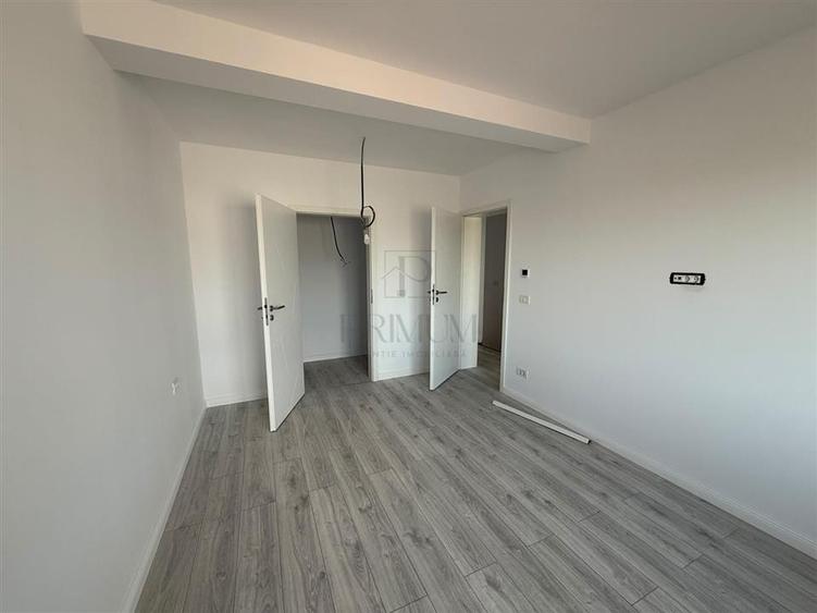 Duplex cu 4 camere cu Canalizare în Moșnița Nouă
