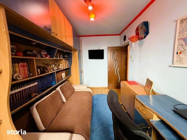 Apartament cu 3 camere în Crișan