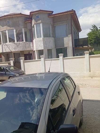 Casă cu 6 camere cu Teren 315 Mp în Pantelimon