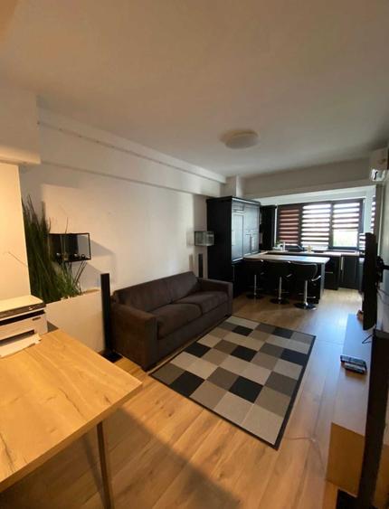 Apartament cu 2 camere semidecomandat în Politehnica