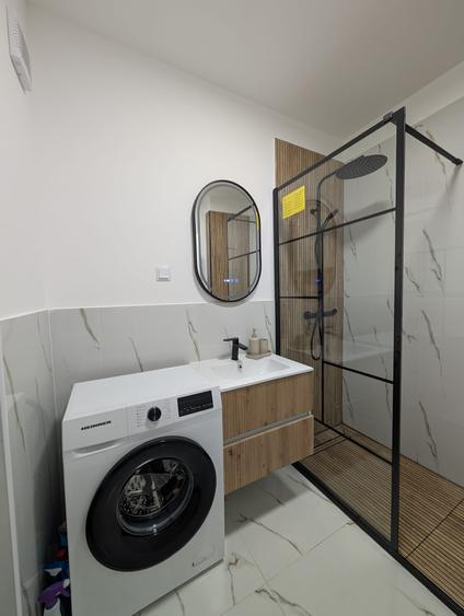 Apartament cu 2 camere semidecomandat în Florești