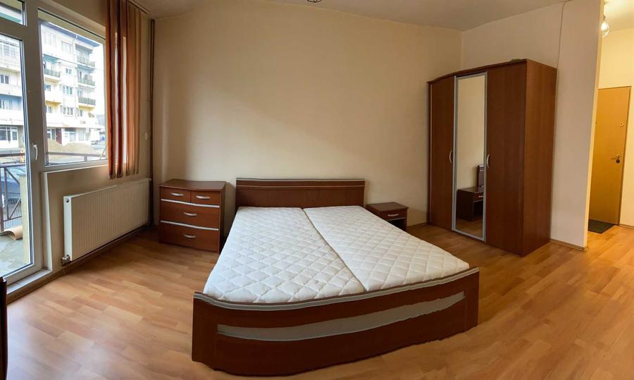 Garsonieră nedecomandată în Est