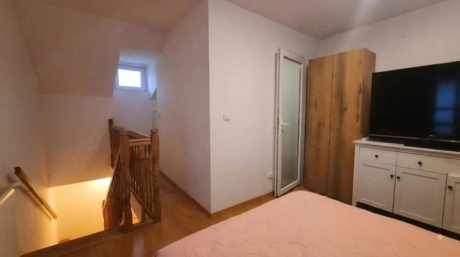Casă cu Teren 100 Mp în Schei