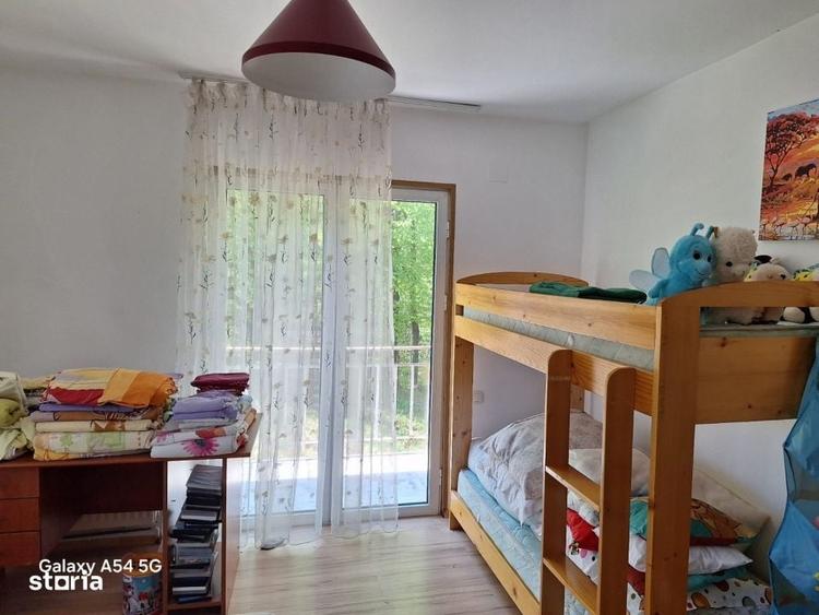 Casă cu 4 camere în Central