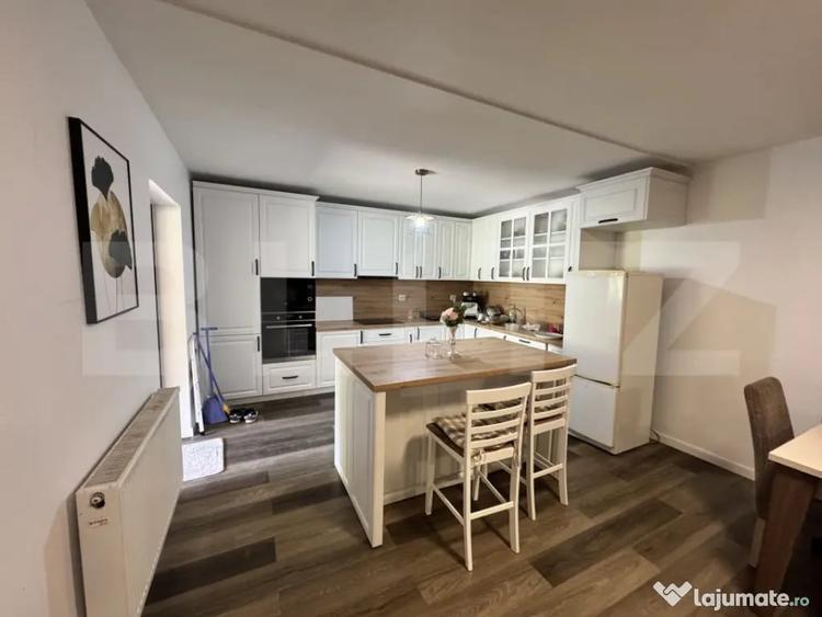 Casă cu 4 camere cu Teren 2800 Mp în Guruslău
