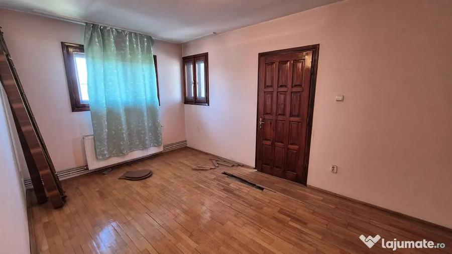 Casă cu 1 camere cu Teren 248 Mp în Parcul Carol