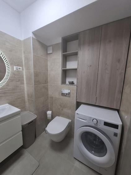 Apartament cu 2 camere decomandat în Runcu