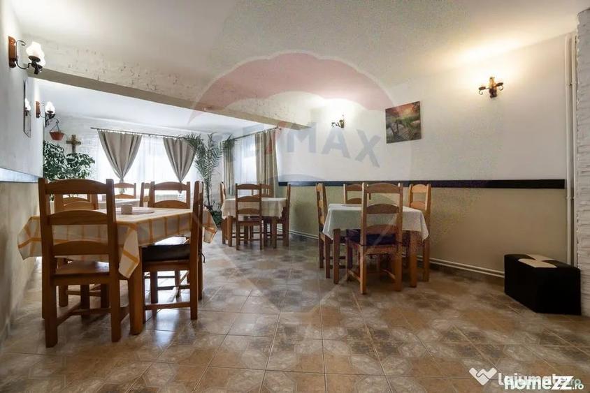 Casă cu 4 camere cu Teren 443 Mp în Poiana Mărului