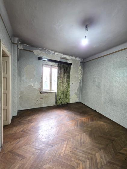 Casă individuală cu 3 camere cu Teren 300 Mp în Foișorul de Foc