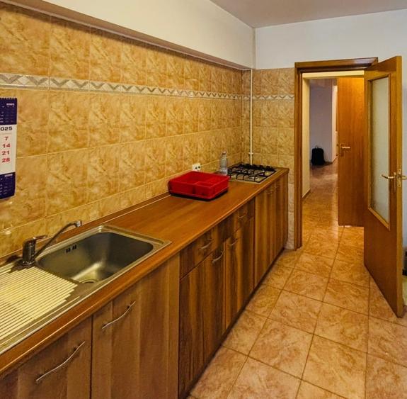 Apartament cu 3 camere în Unirii