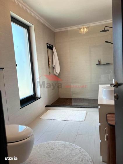 Casă cu 4 camere cu Teren 337 Mp în Central