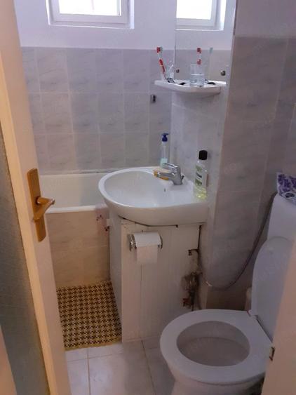Pozi?ie excelenta pt. studenti apartament cu 2 camere de inchiriat in Bra?ovSe inchiriaza pe termen - 3
