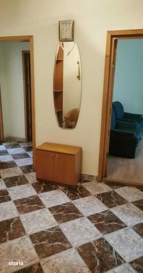 Apartament cu 3 camere decomandat în Energiei
