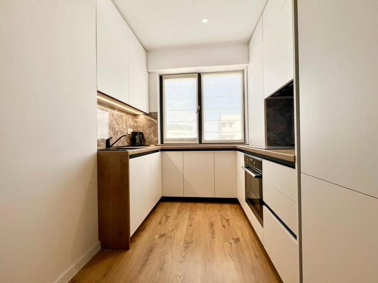 Apartament cu 2 camere semidecomandat, mobilat în Pipera