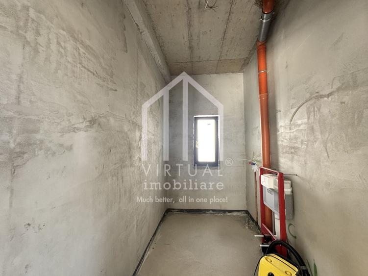 Casă individuală cu 4 camere cu Canalizare în Exterior Est