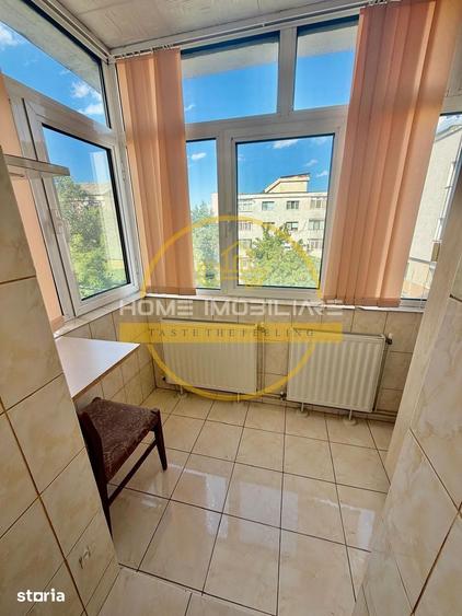 Apartament cu 2 camere decomandat în Nicolina
