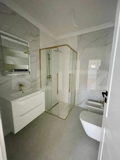 Apartament cu 2 camere decomandat în Sud
