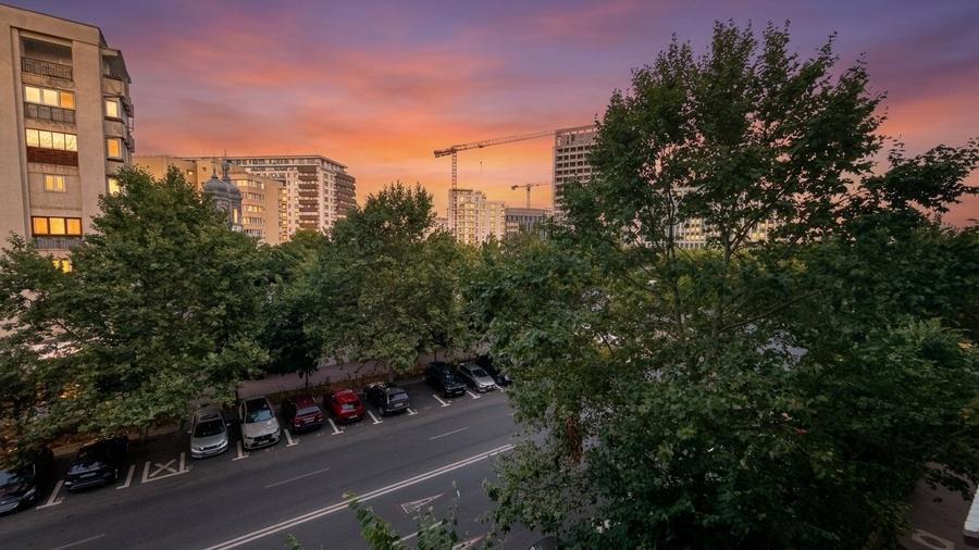 Garsonieră decomandată, mobilată în Unirii