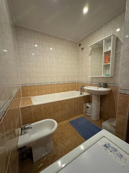 Apartament cu 2 camere decomandat în Eroii Revoluției