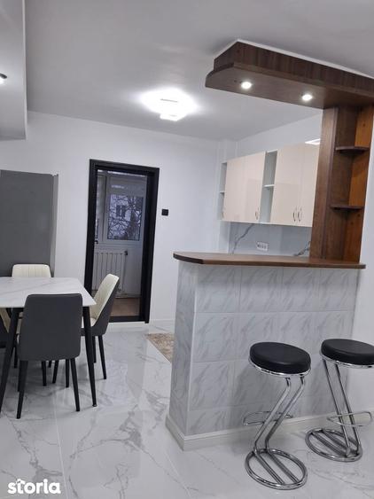 Apartament cu 2 camere, mobilat în Central