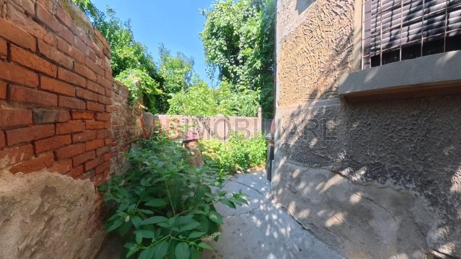 Apartament cu 2 camere semidecomandat în P-ța Alba Iulia