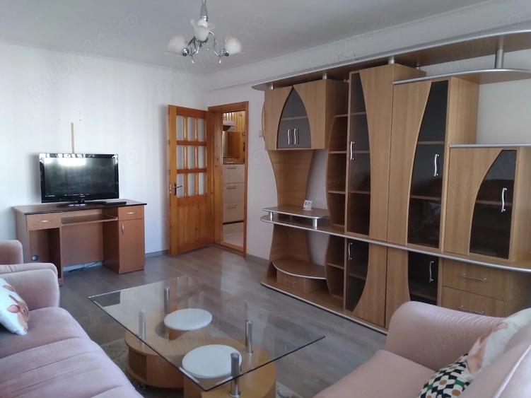 Apartament cu 2 camere decomandat în E3