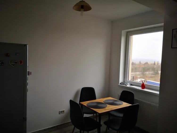 Apartament cu 2 camere decomandat în Sud