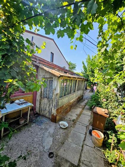 Casă individuală cu 5 camere cu Canalizare în Chercea