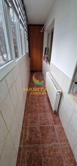 Apartament cu 3 camere decomandat în Berceni