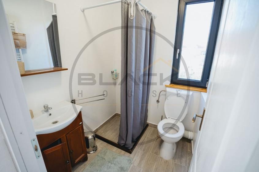 Casă individuală cu 5 camere cu Teren 1000 Mp în Florești