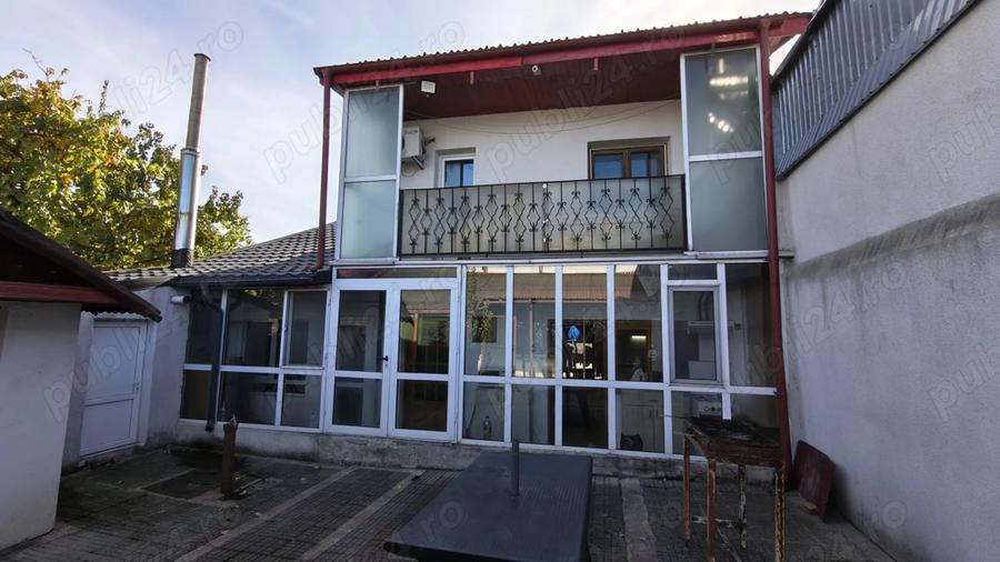 Casă cu 3 camere cu Teren 290 Mp în Central