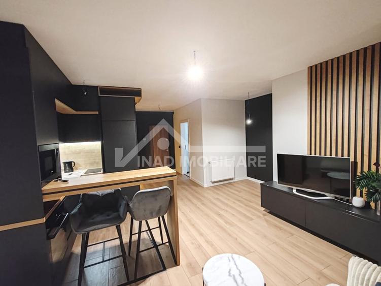 Apartament cu 2 camere semidecomandat, mobilat în Florești