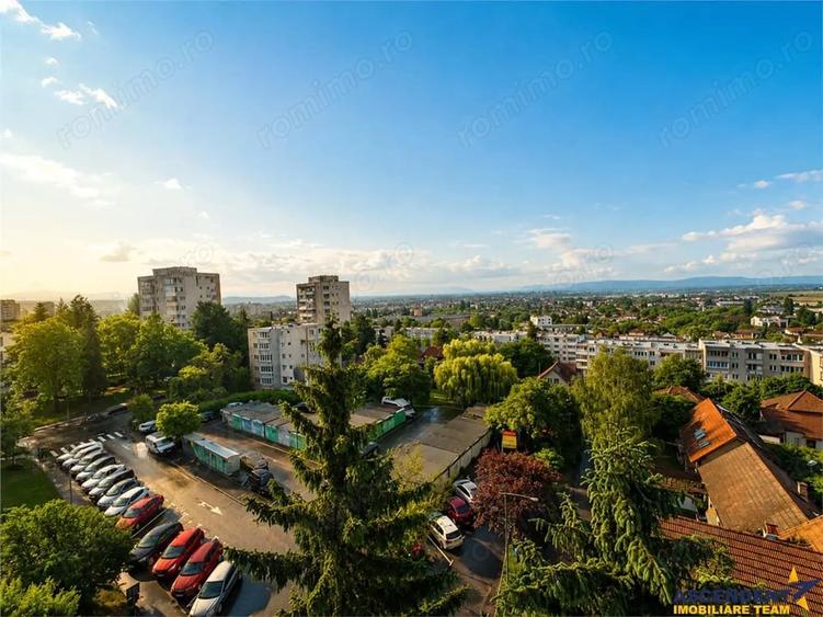 Apartament cu 2 camere decomandat în Simeria