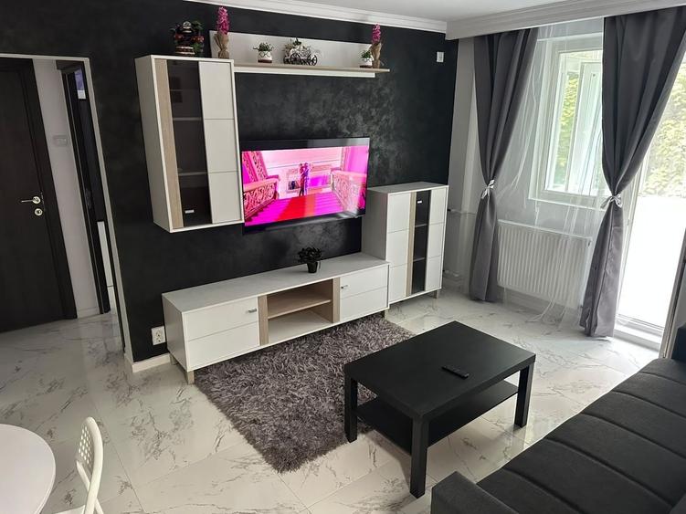 Apartament cu 2 camere semidecomandat, mobilat în Berceni