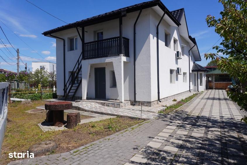 Casă cu 8 camere cu Teren 380 Mp în Snagov