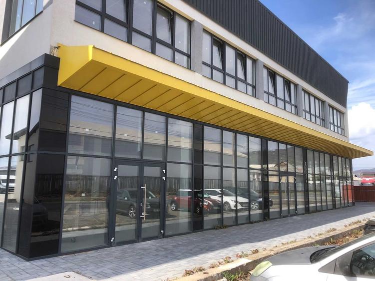 Spațiu comercial, de 300 mp, în Exterior Vest