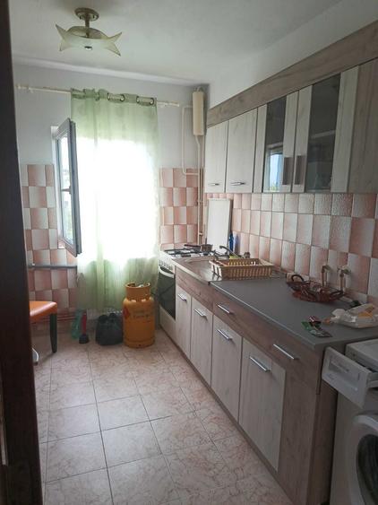 Apartament cu 2 camere decomandat în Traian