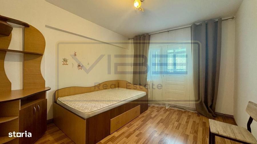 Apartament cu 3 camere decomandat în Gară
