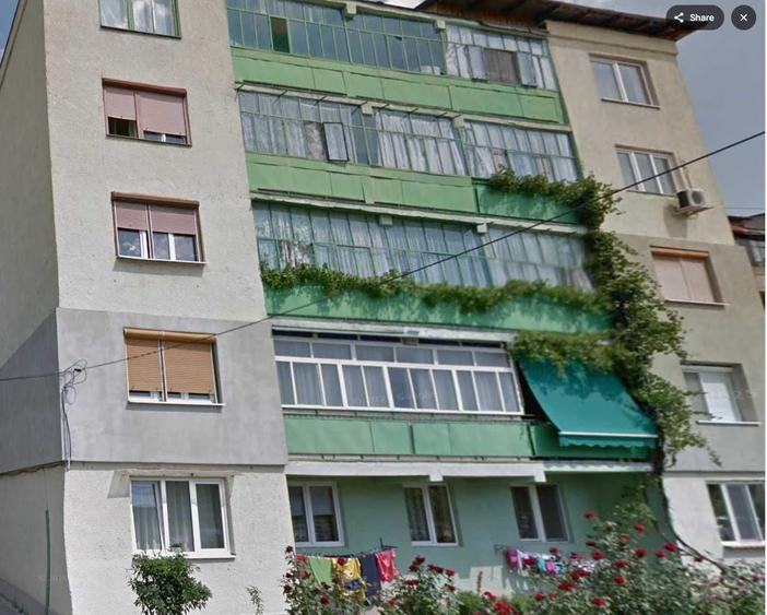 Apartament cu 3 camere decomandat în Kogălniceanu