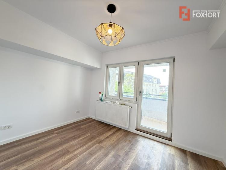 Apartament cu 4 camere decomandat în Șagului
