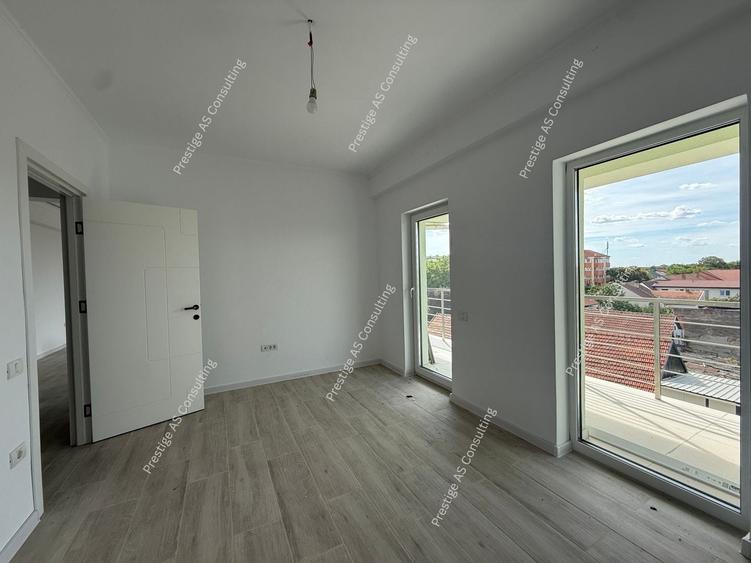 Apartament cu 2 camere în Mircea cel Bătrân