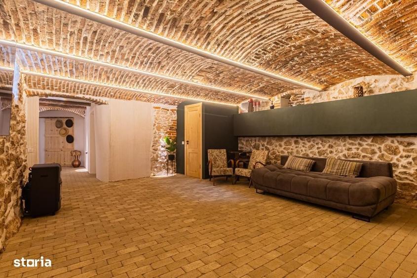 Apartament cu 4 camere în Central