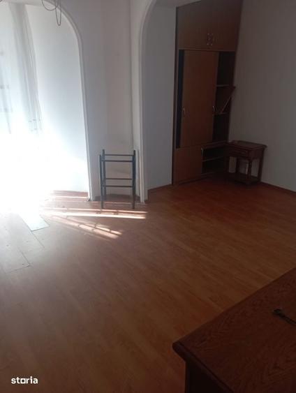 Apartament cu 4 camere în Ultracentral
