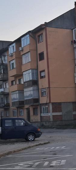 Apartament cu 2 camere decomandat în Caransebeș