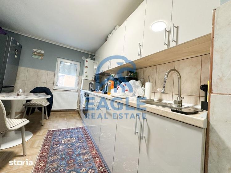 Apartament cu 2 camere decomandat, mobilat în Sud