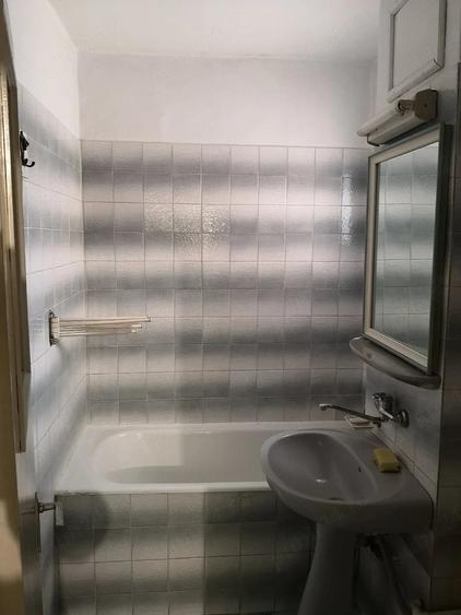 Apartament cu 2 camere decomandat în Buzaului