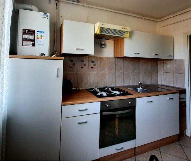 Apartament cu 2 camere decomandat în Podgoria