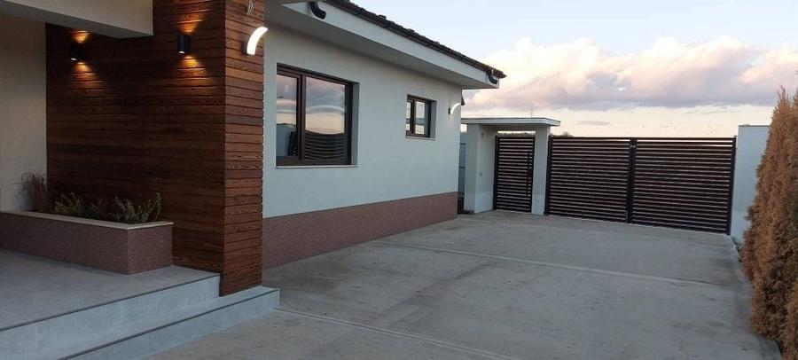 Casă cu 4 camere cu Teren 600 Mp în Smârdan