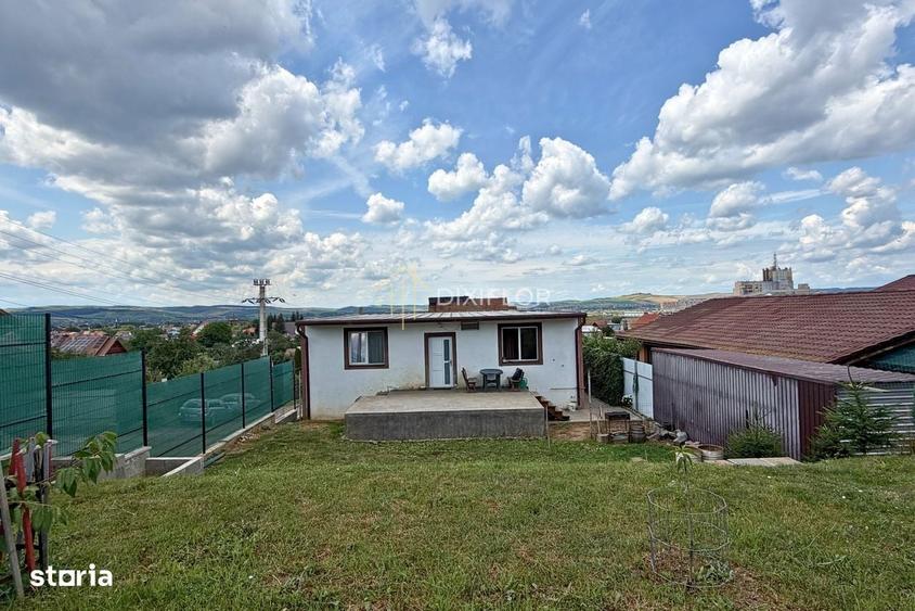 Casă cu 3 camere în Criș