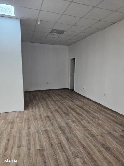Spațiu comercial, de 47 mp, în Centrul Civic